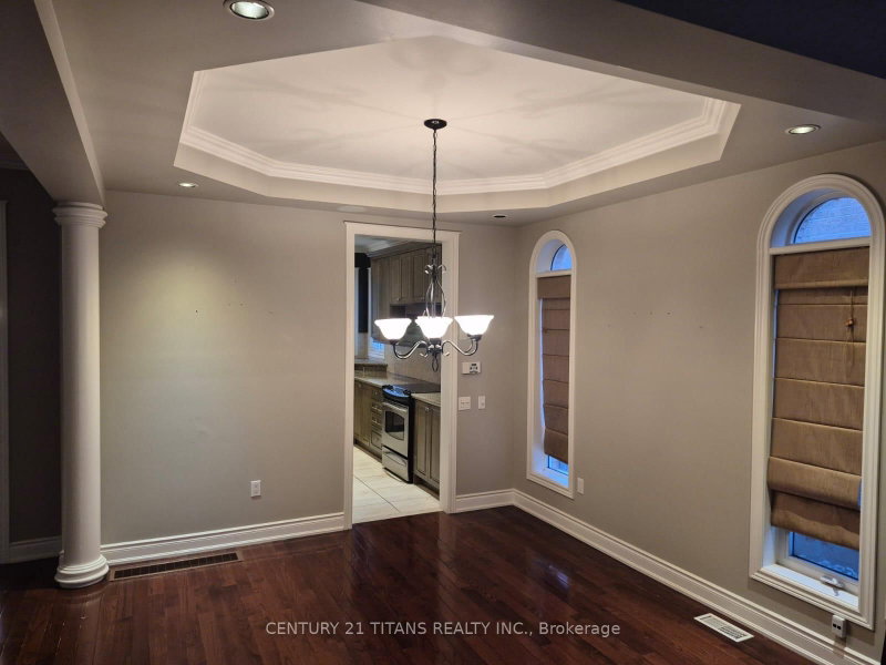170 Tawny Crescent