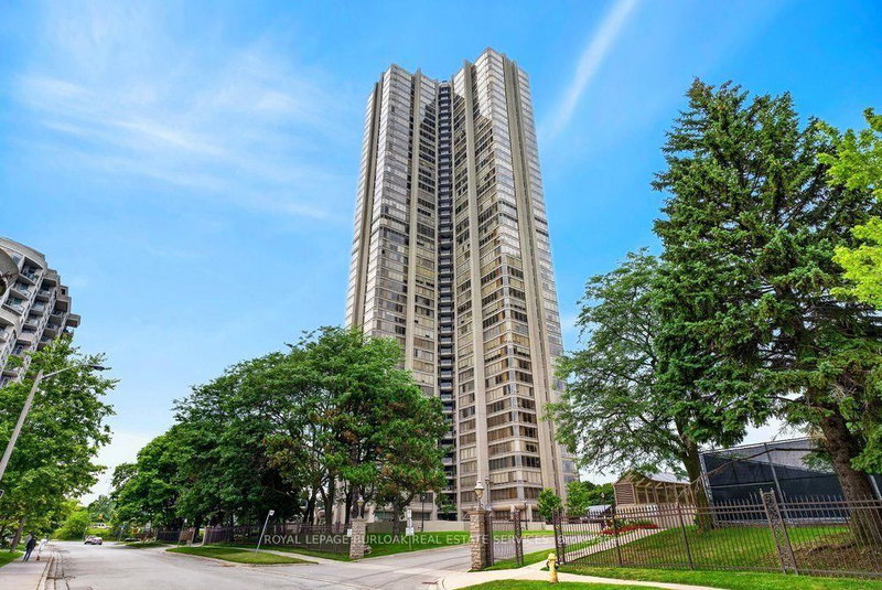 2901 - 2045 Lake Shore Boulevard W