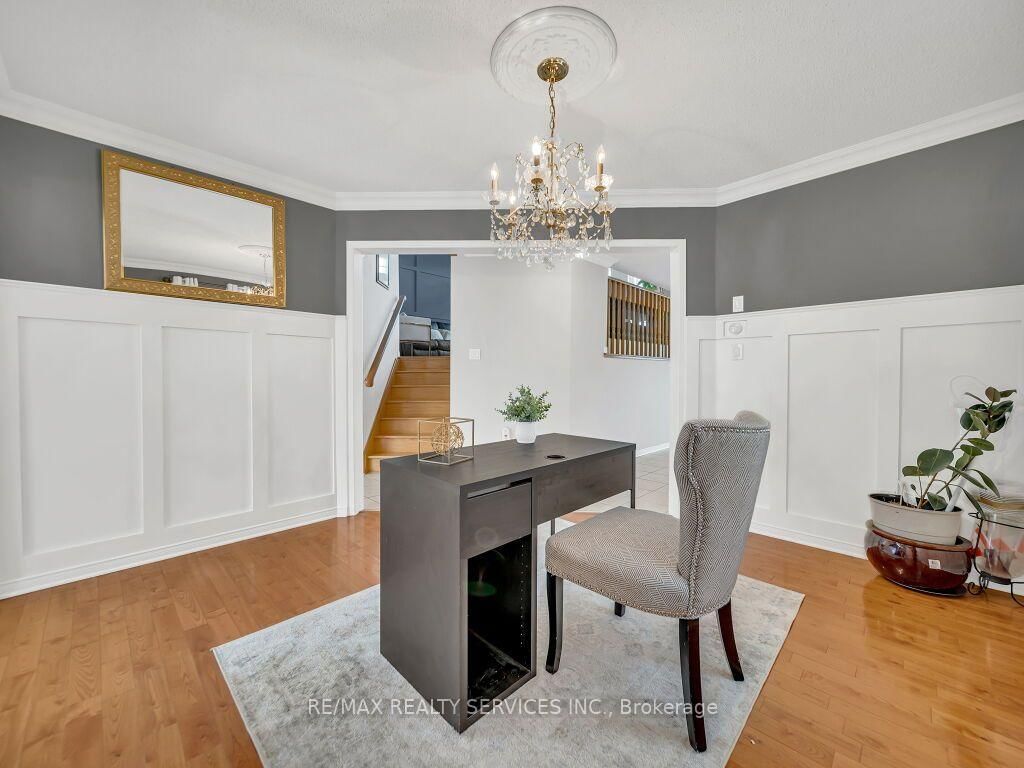 32 Brentcliff Drive • Brampton, ON photo 10