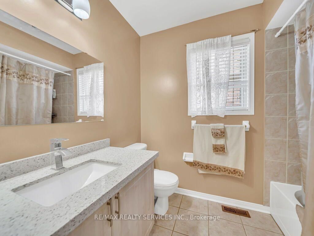 32 Brentcliff Drive • Brampton, ON photo 38