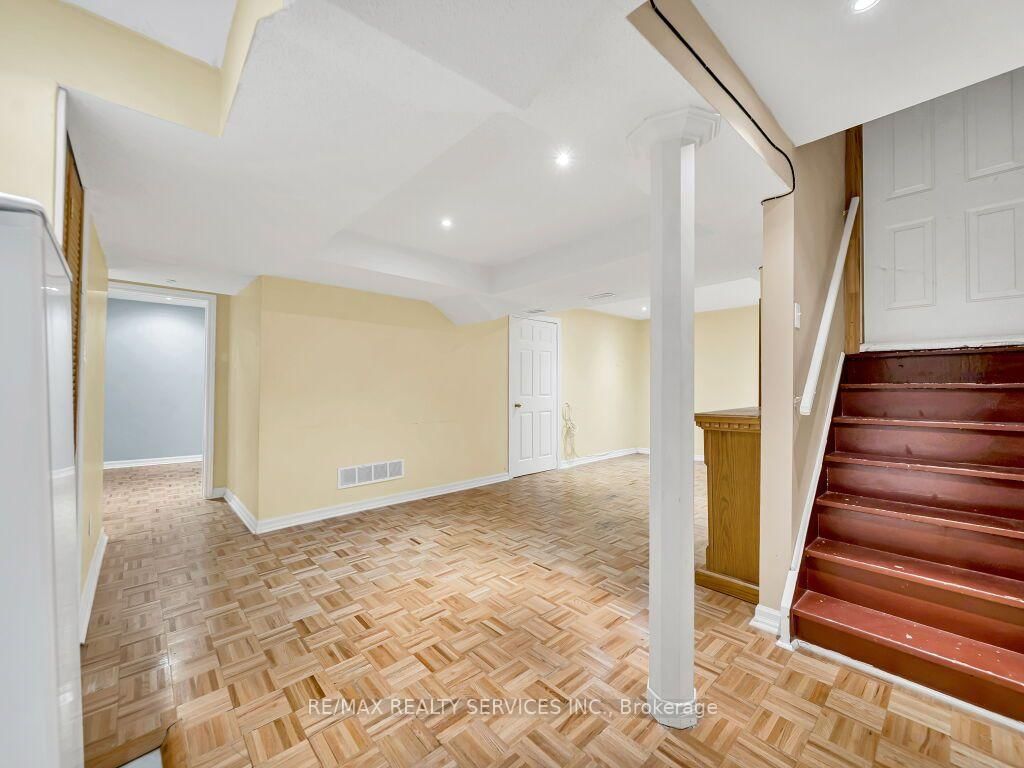 32 Brentcliff Drive • Brampton, ON photo 39