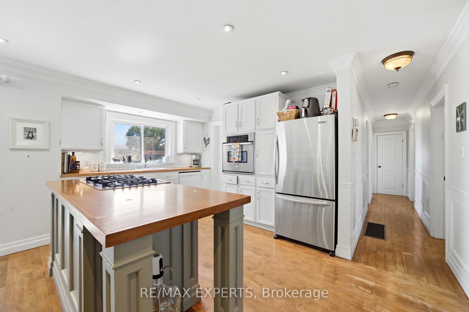 2724 8 Side Road • Burlington, ON photo 14