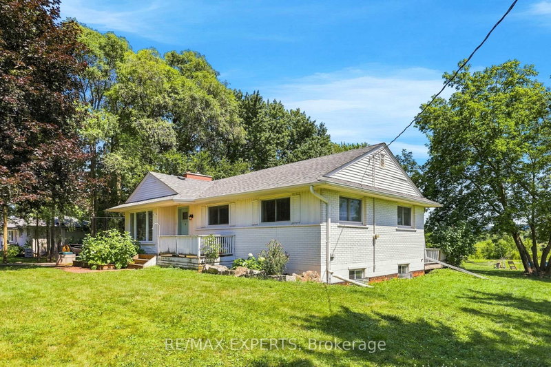 2724 8 Side Road