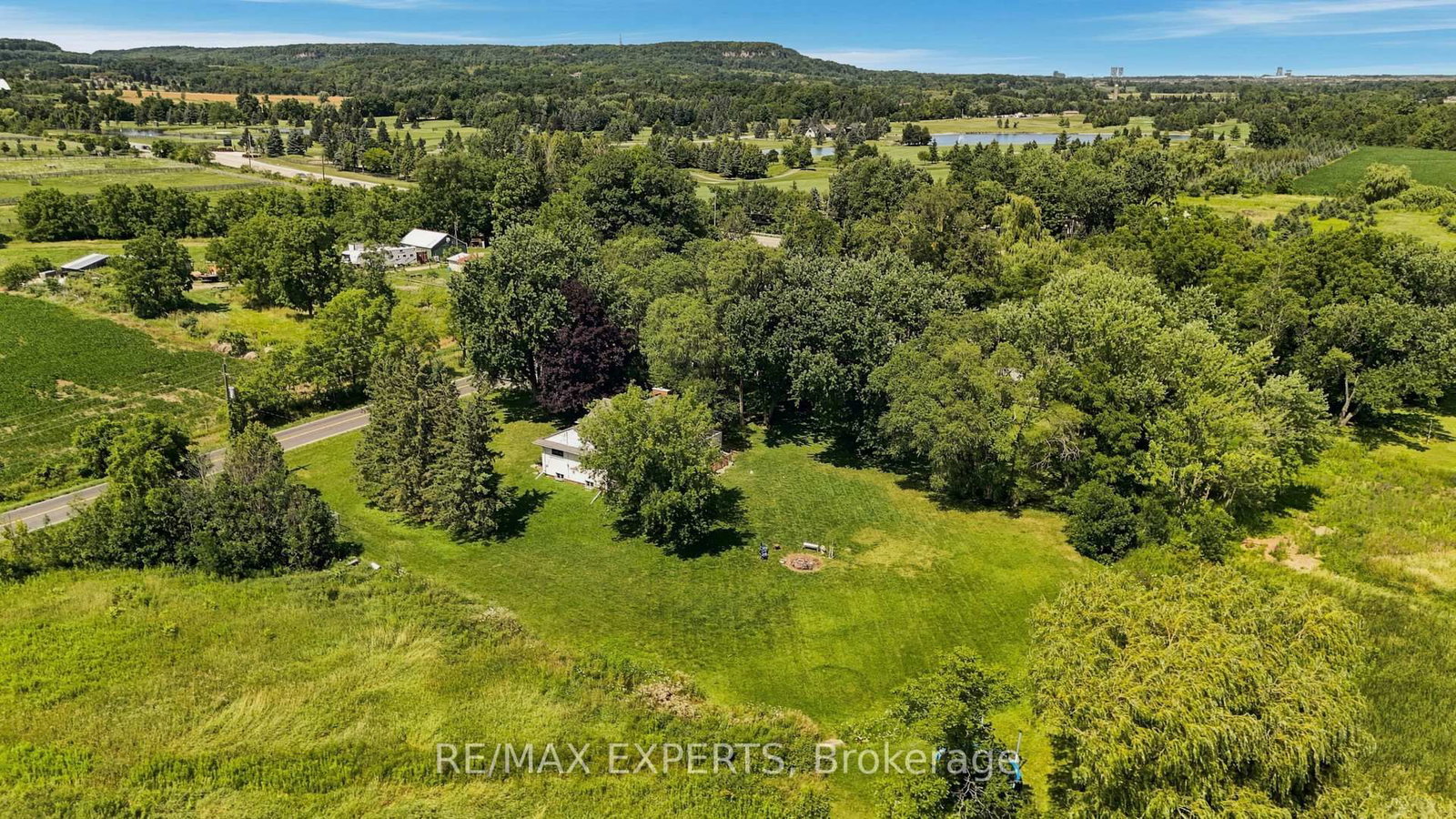 2724 8 Side Road • Burlington, ON photo 36