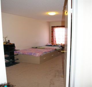 16 - 7360 Zinnia Pl, Mississauga, L5W2A1 | Image 2