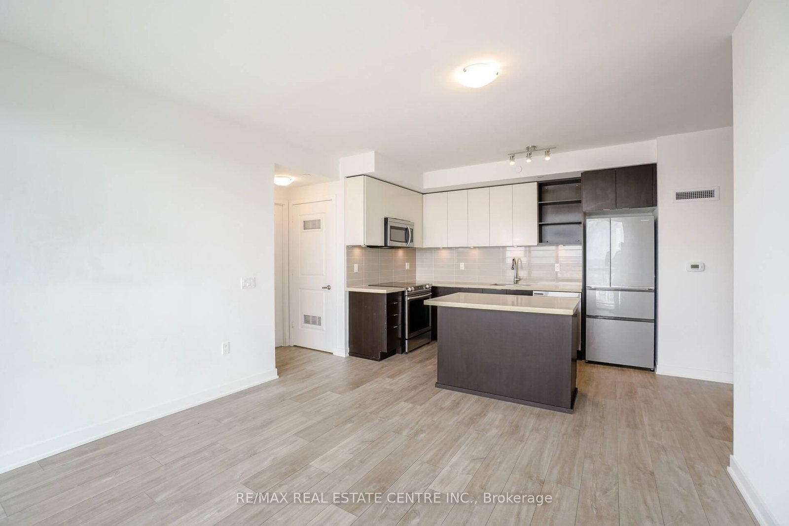 4677 Glen Erin Drive • #802 • Mississauga, ON photo 16