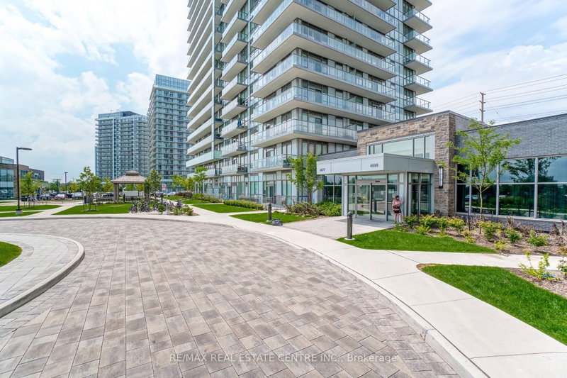 802 - 4677 Glen Erin Drive