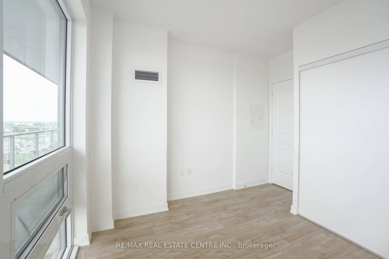 4677 Glen Erin Drive • #802 • Mississauga, ON photo 23
