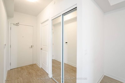 4677 Glen Erin Drive • #802 • Mississauga, ON photo 6