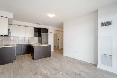 4677 Glen Erin Drive • #802 • Mississauga, ON photo 9