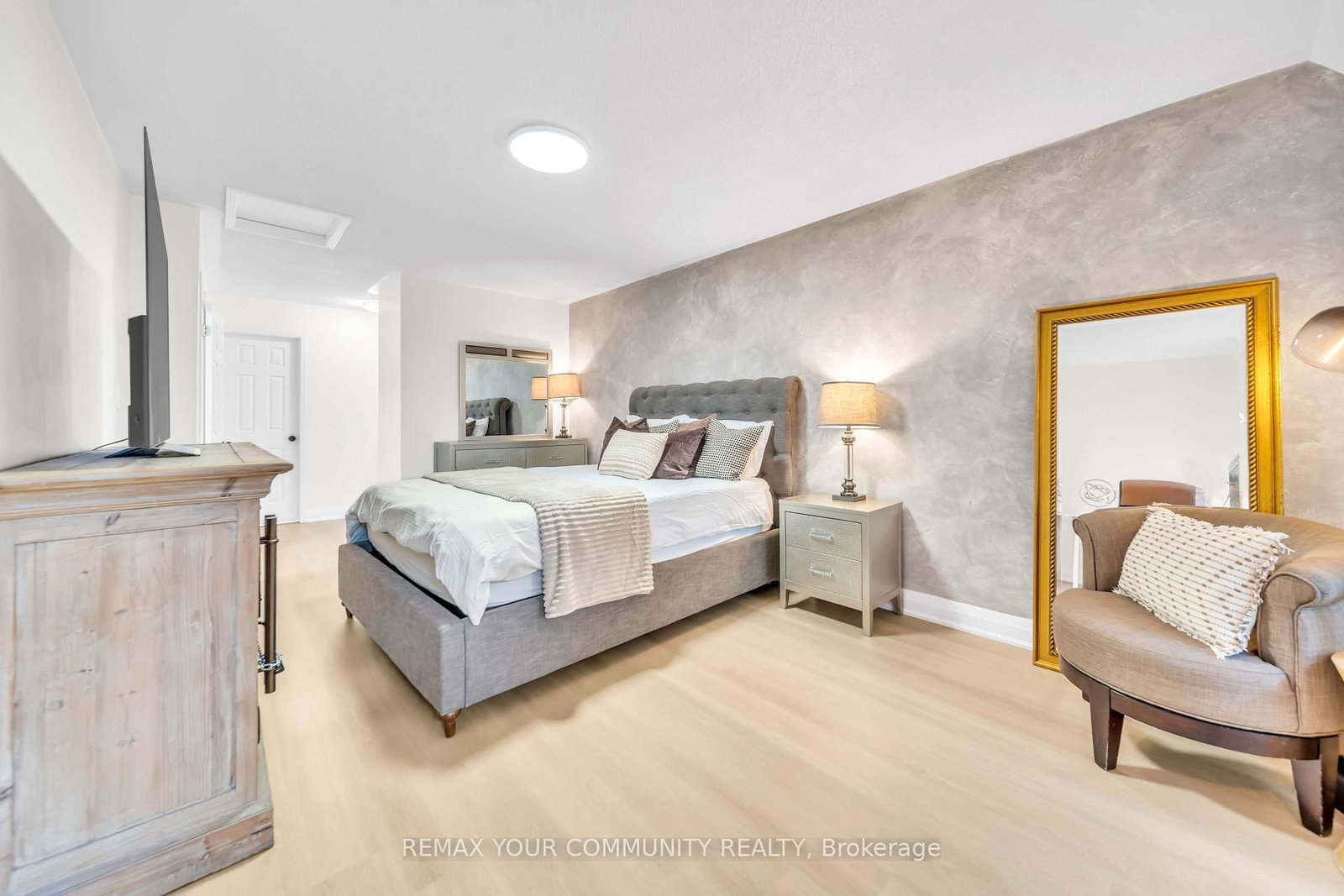 26 Ted Wray Circle • Toronto, ON photo 18