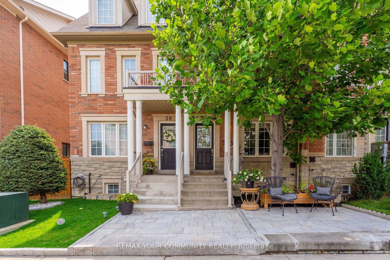 26 Ted Wray Circle • Toronto, ON photo 3
