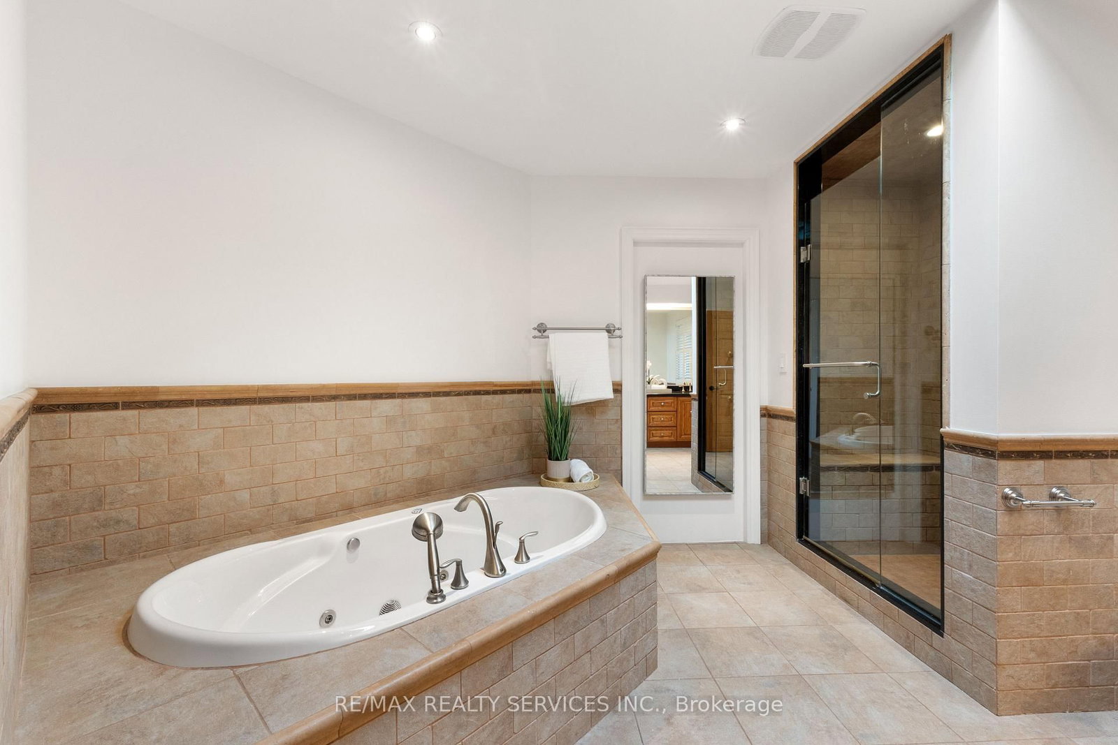 546 Conservation Drive • Brampton, ON photo 21