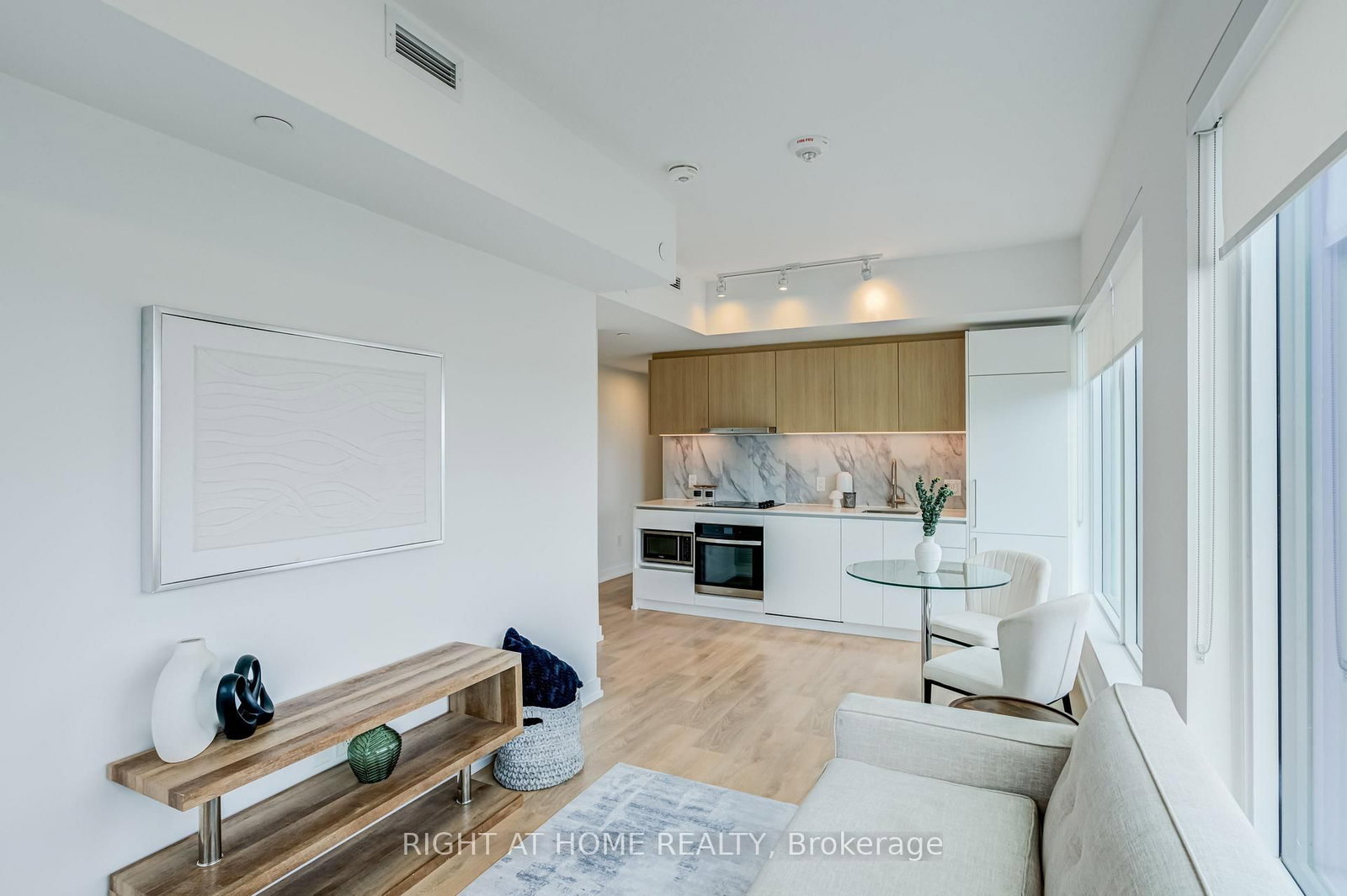 1100 Sheppard Avenue W • #908 • Toronto, ON photo 6