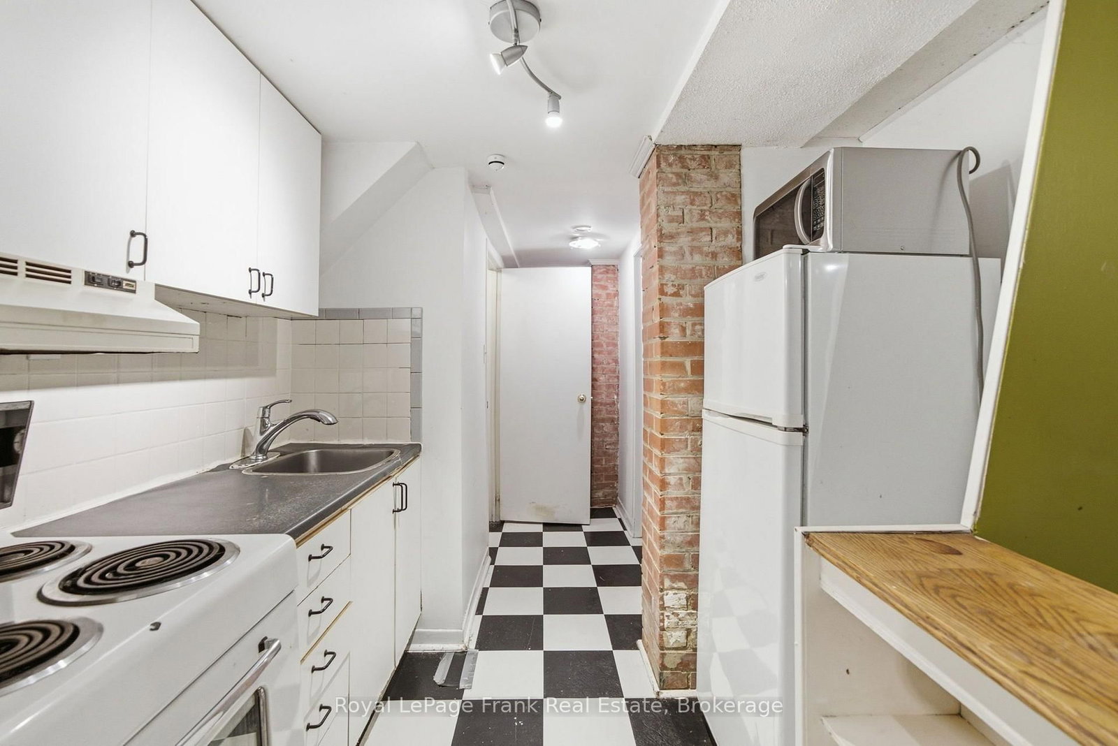 778 Shaw Street • Toronto, ON photo 14