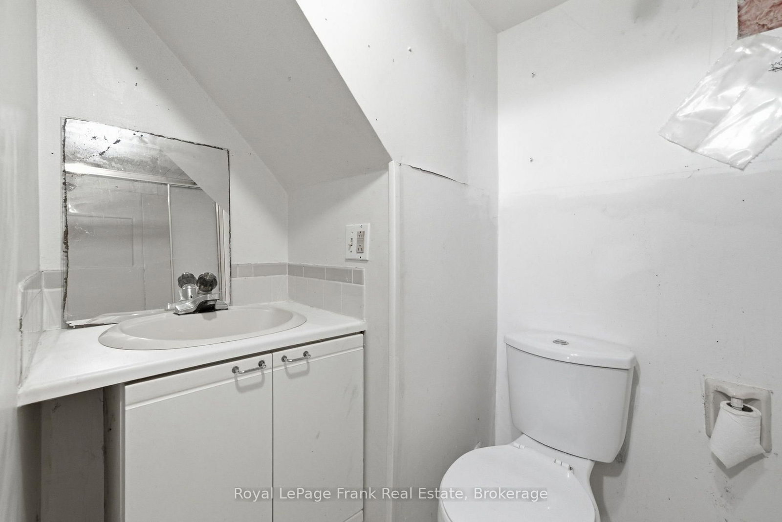 778 Shaw Street • Toronto, ON photo 24