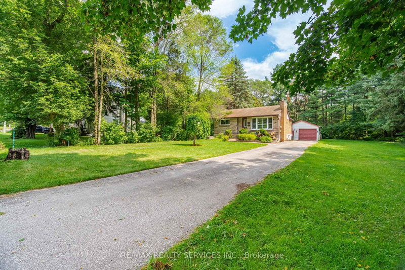 43 Maple Avenue