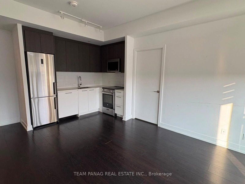 401 - 215 Veterans Drive