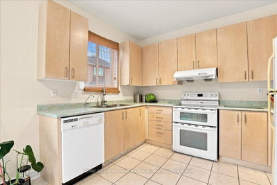 12 Thorndale Brampton,ON L6P 1H3 — Photo 13