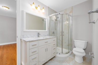 244 Colchester Oakville,ON L6J 5S5 — Photo 31