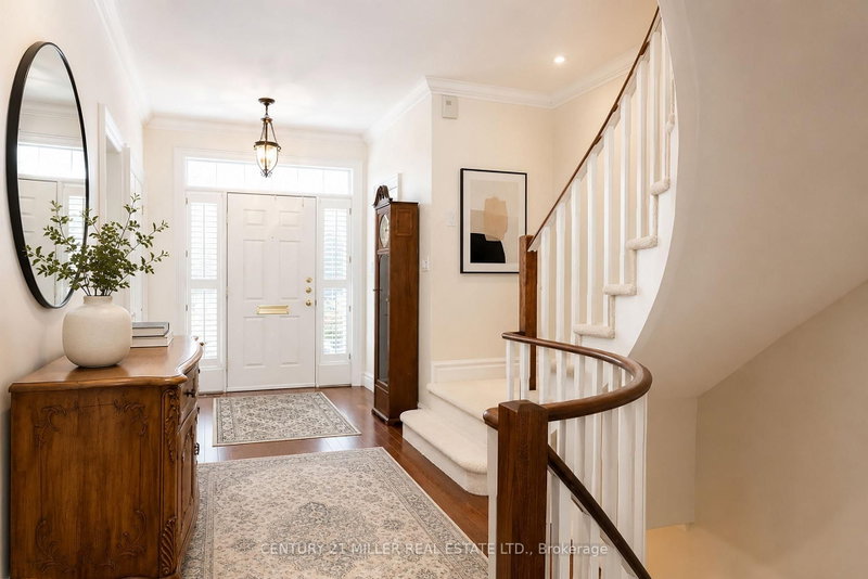 23 Chisholm Street