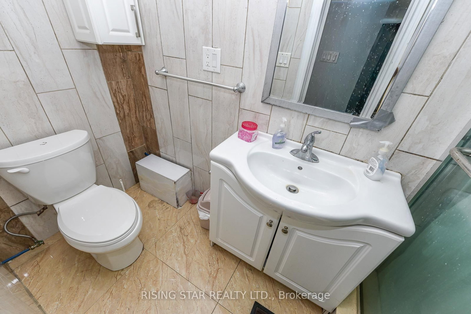 2562 Islington Ave Avenue W • Toronto, ON photo 17