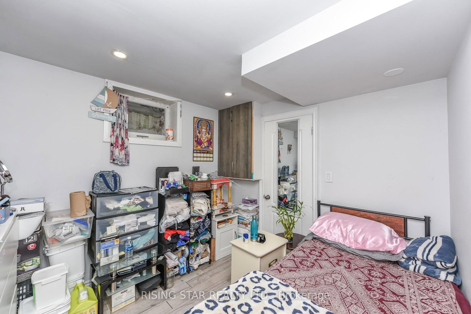 2562 Islington Ave Avenue W • Toronto, ON photo 20