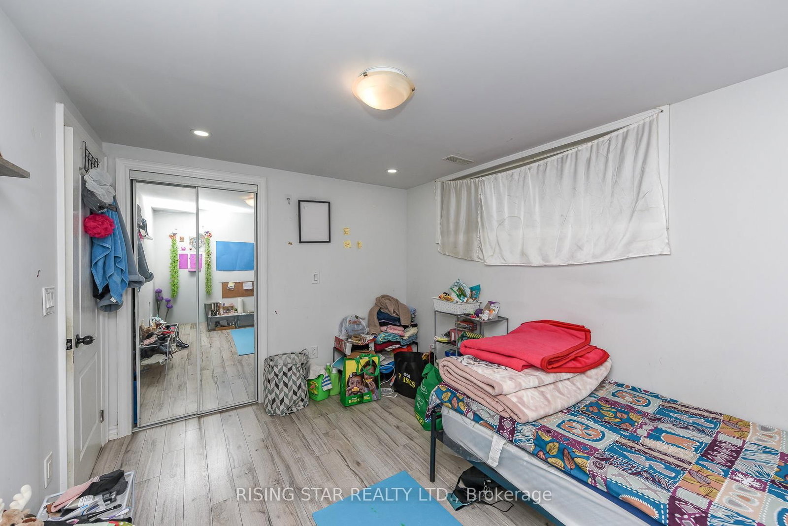 2562 Islington Ave Avenue W • Toronto, ON photo 22