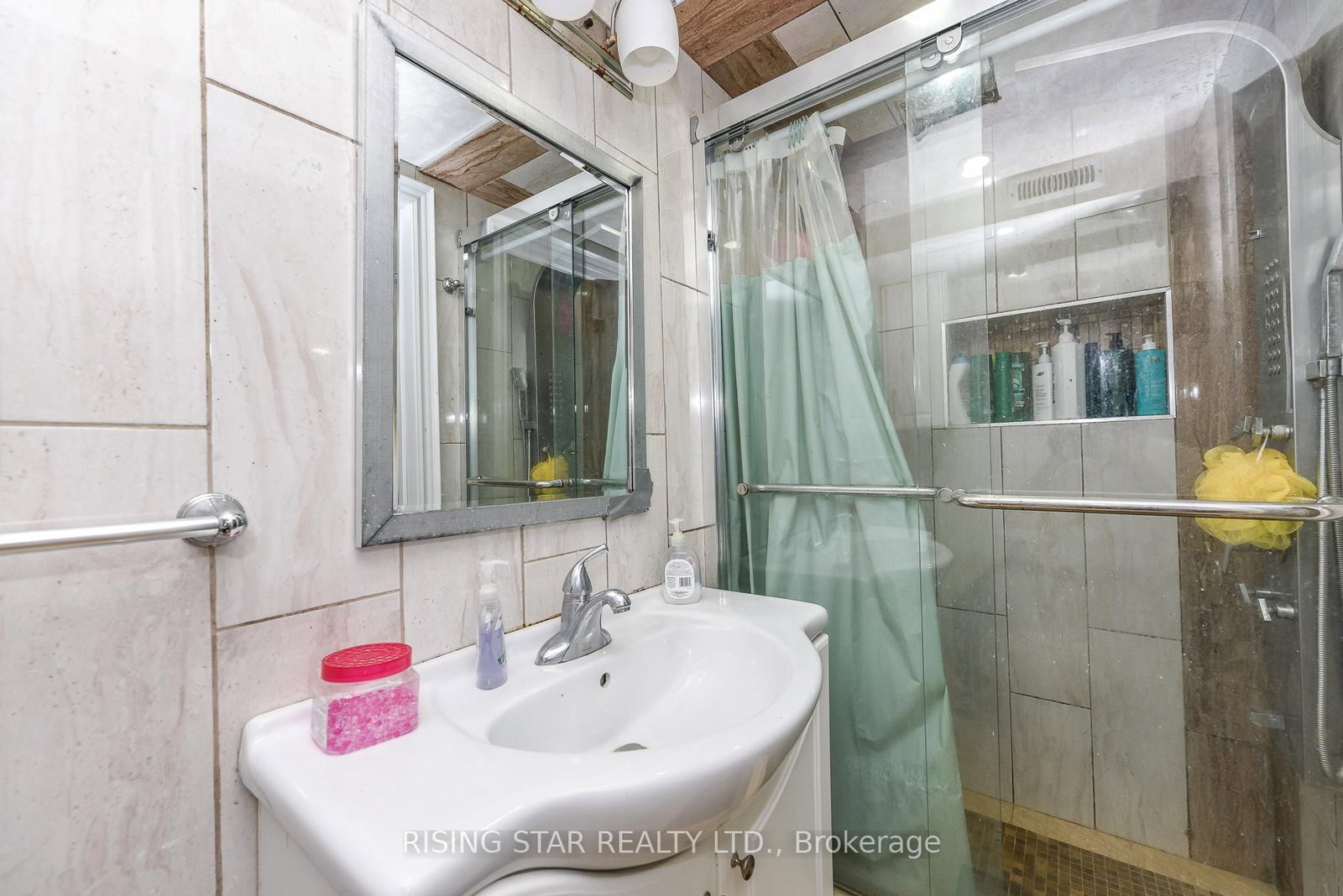 2562 Islington Ave Avenue W • Toronto, ON photo 27