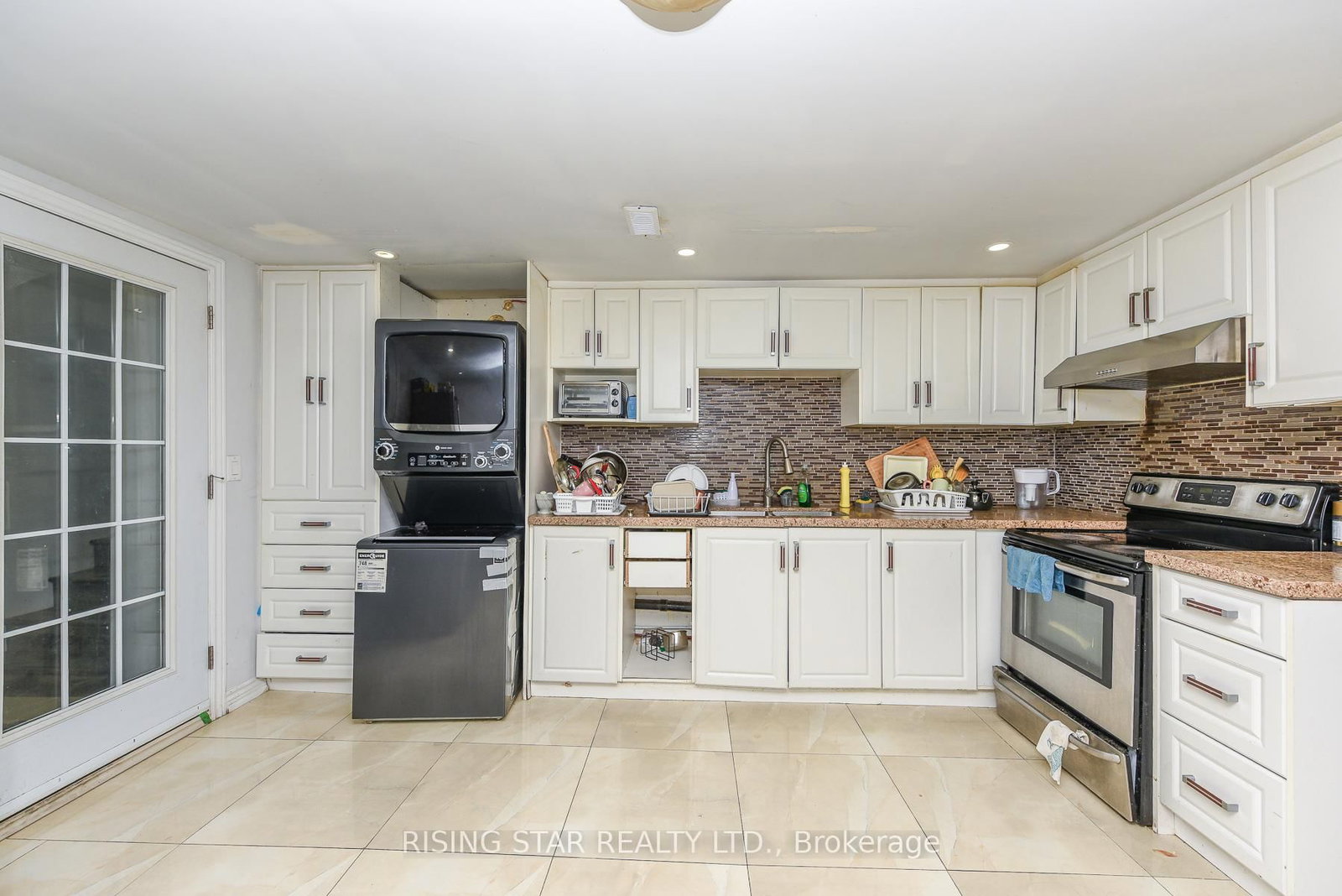 2562 Islington Ave Avenue W • Toronto, ON photo 30