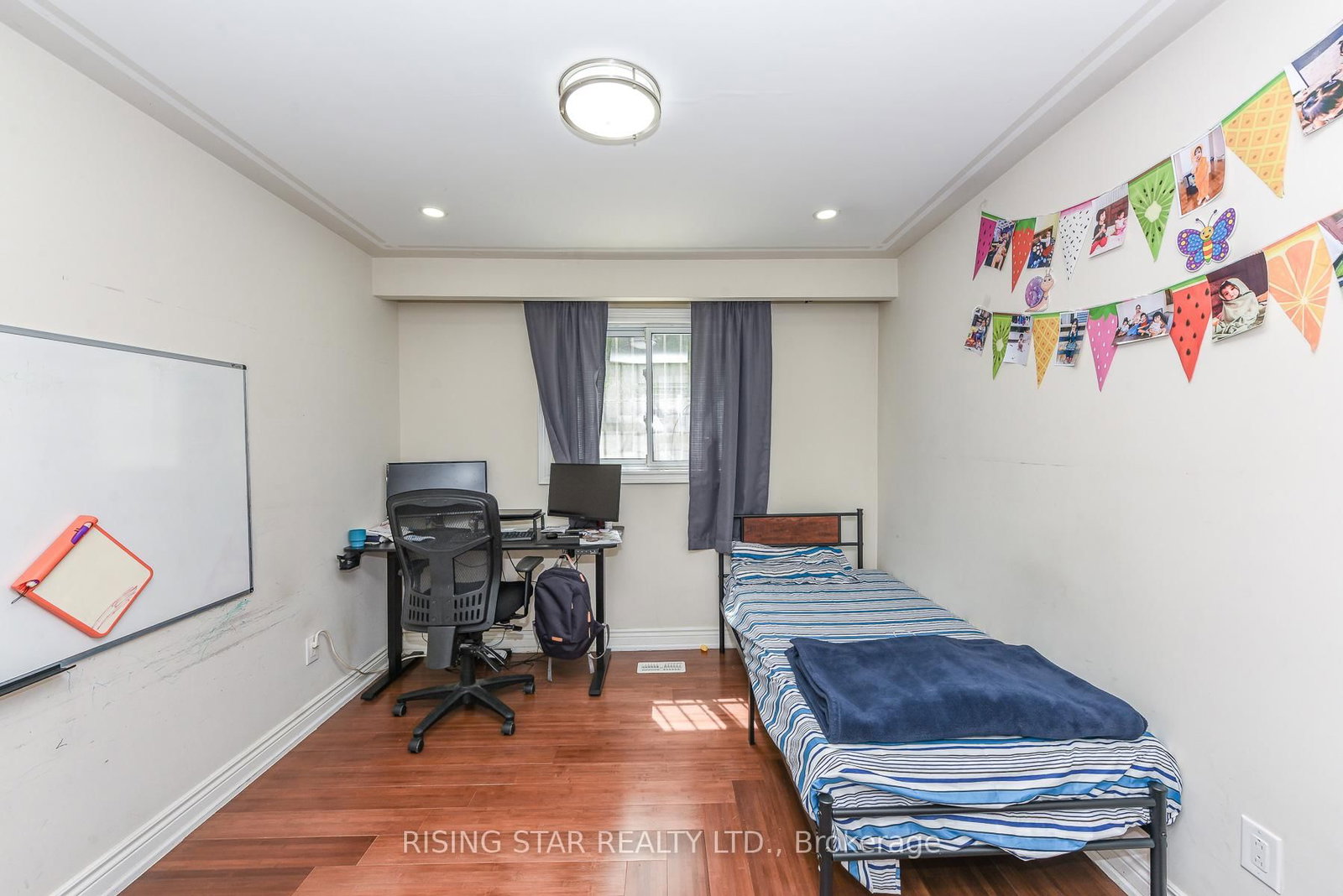 2562 Islington Ave Avenue W • Toronto, ON photo 31