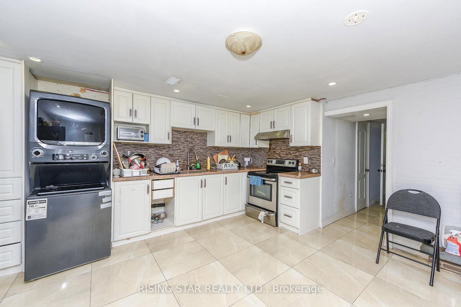 2562 Islington Ave Avenue W • Toronto, ON photo 32