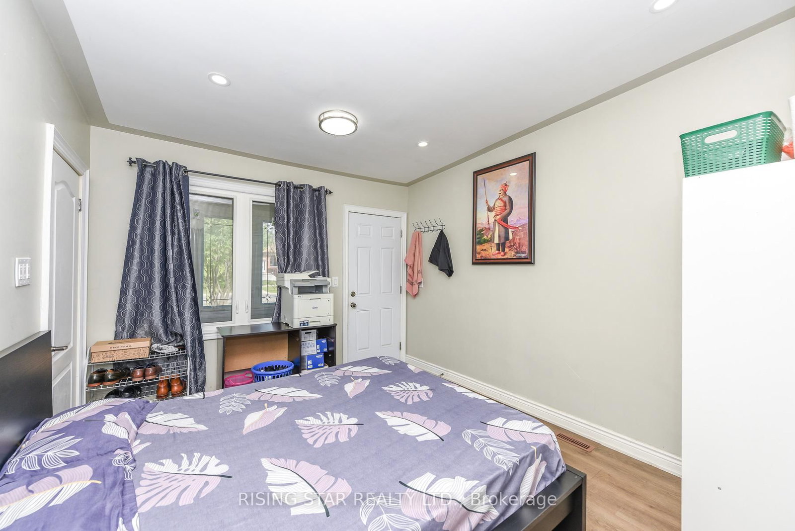 2562 Islington Ave Avenue W • Toronto, ON photo 34