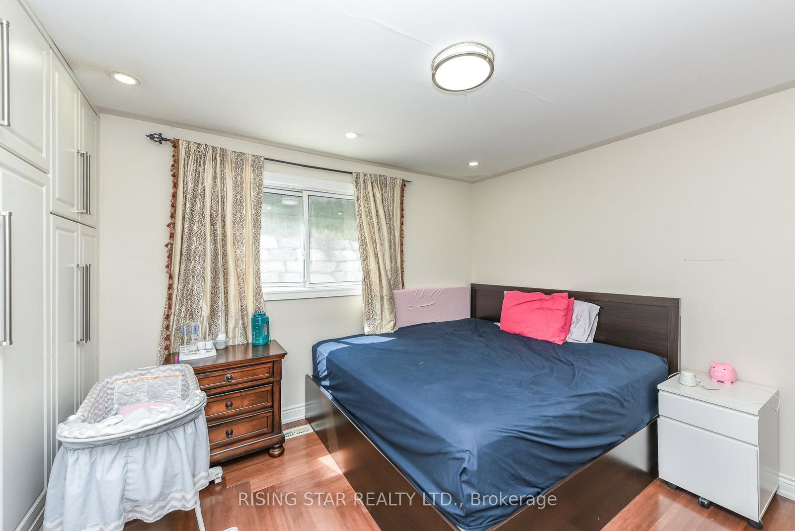 2562 Islington Ave Avenue W • Toronto, ON photo 35