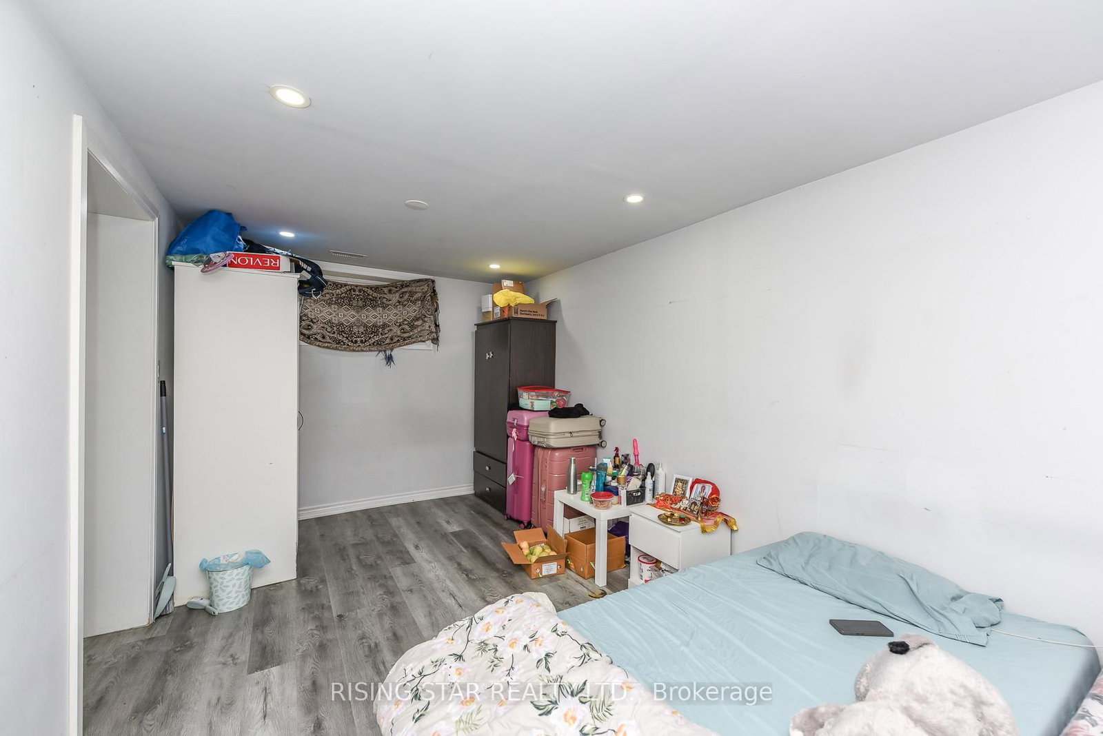 2562 Islington Ave Avenue W • Toronto, ON photo 46