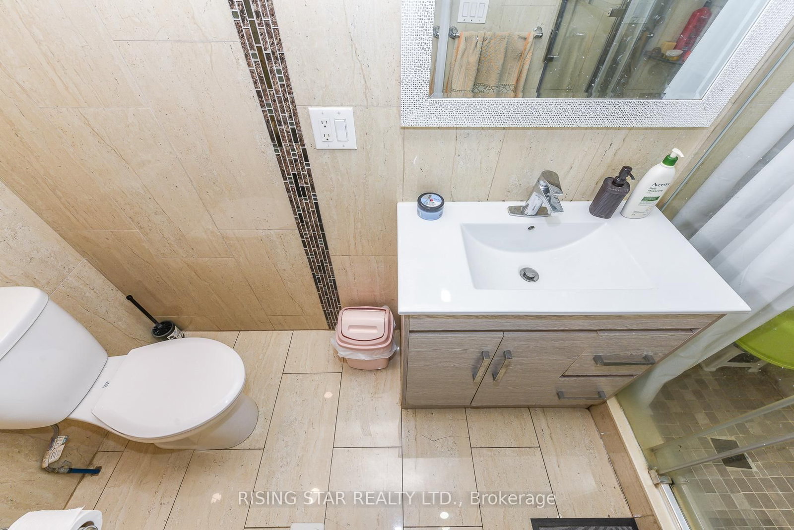 2562 Islington Ave Avenue W • Toronto, ON photo 9