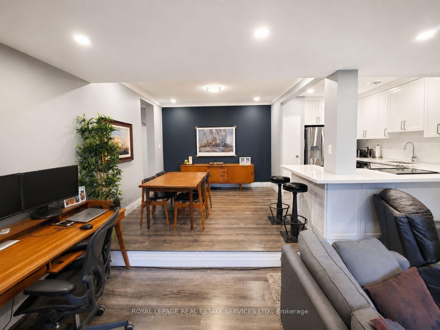 15 Elizabeth Street N • #203 • Mississauga, ON photo 10