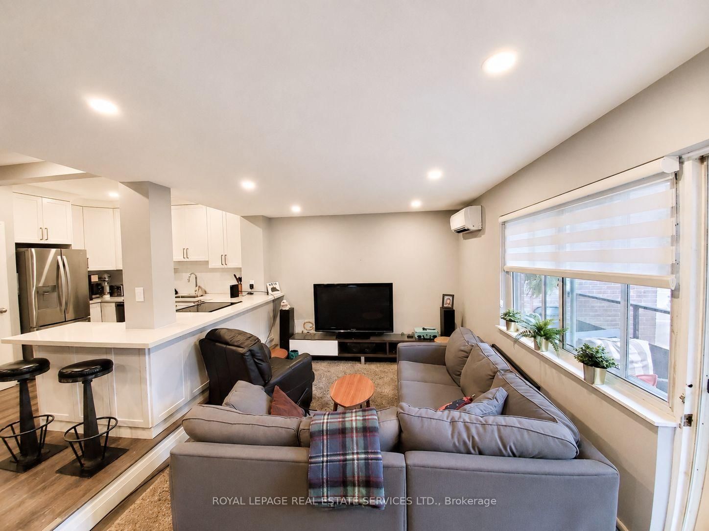 15 Elizabeth Street N • #203 • Mississauga, ON photo 11