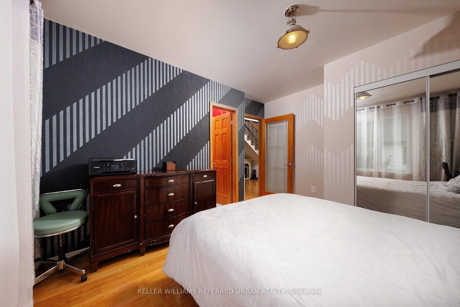6 Elmhurst Drive • Toronto, ON photo 13