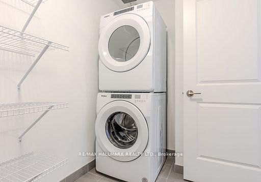 1085 Douglas Mccurdy Mississauga,ON L5G 4B1 — Photo 12