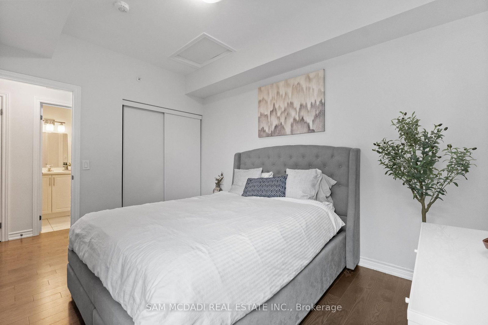 215 Broadway Street • #308 • Mississauga, ON photo 12