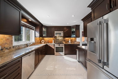 1550 Woodeden Drive • Mississauga, ON photo 9