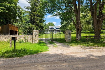 15135 Rockside Road • Caledon, ON photo 2