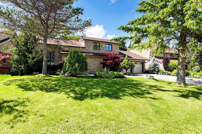 32 Brawton Drive N