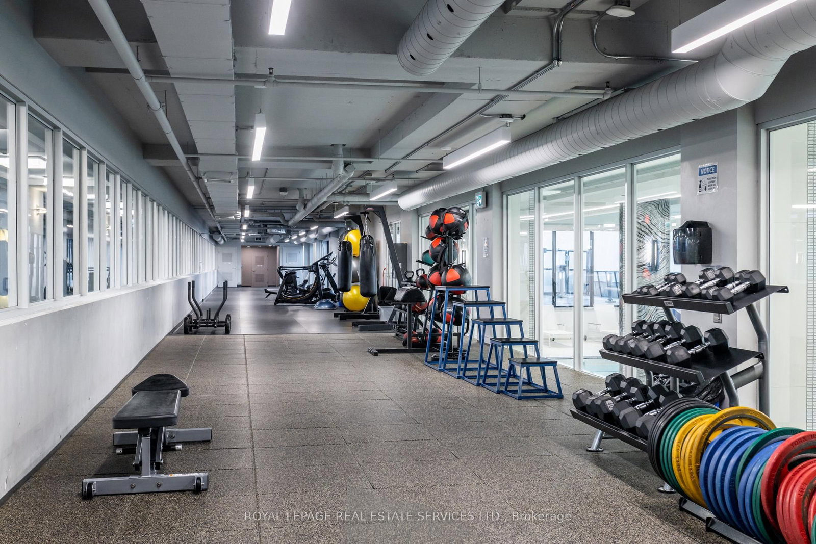 30 Shore Breeze Drive • #2019 • Toronto, ON photo 26