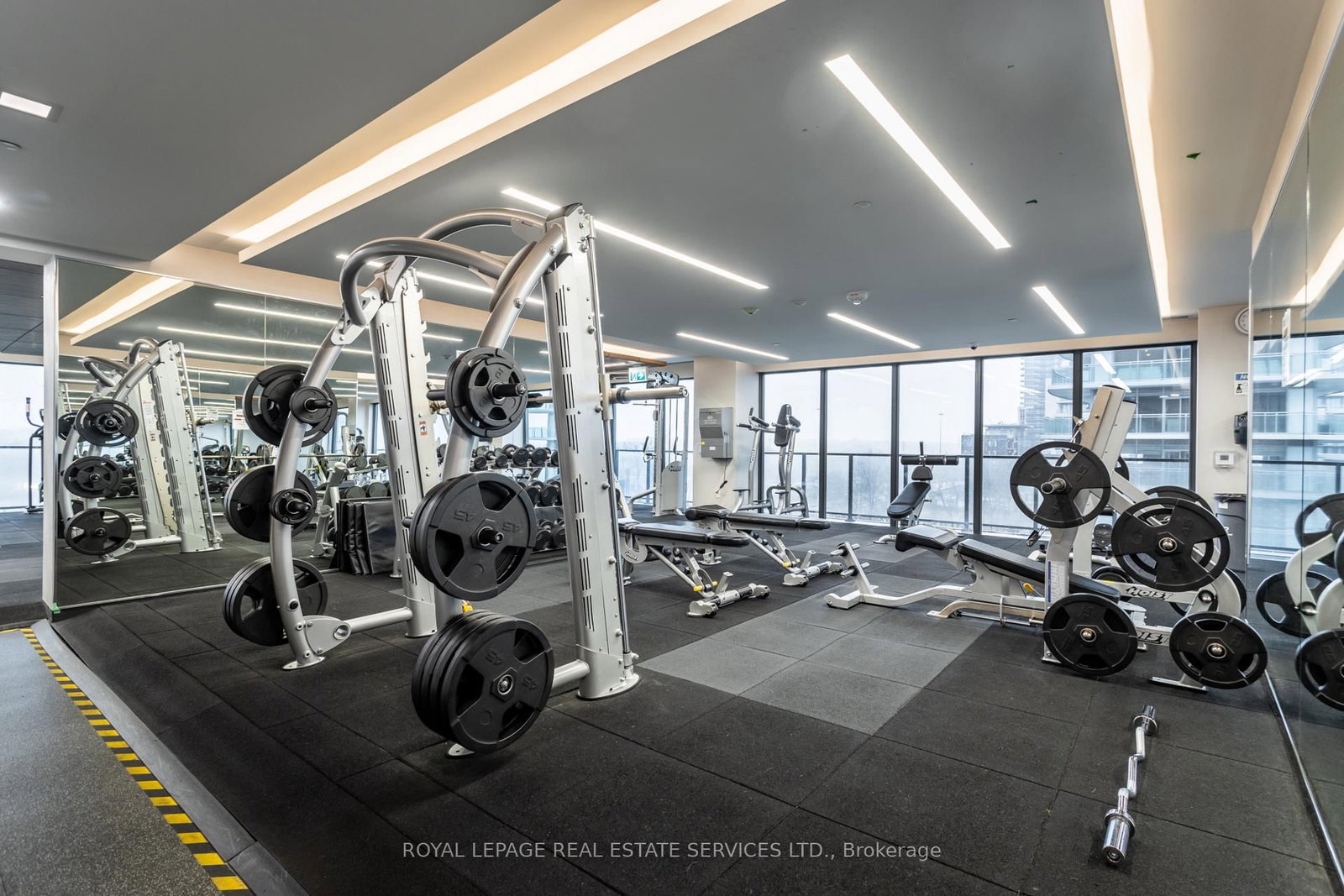 30 Shore Breeze Drive • #2019 • Toronto, ON photo 28