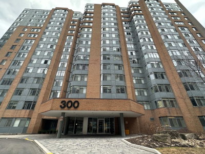 300 Webb Mississauga,ON L5B 3W3 — Photo 1