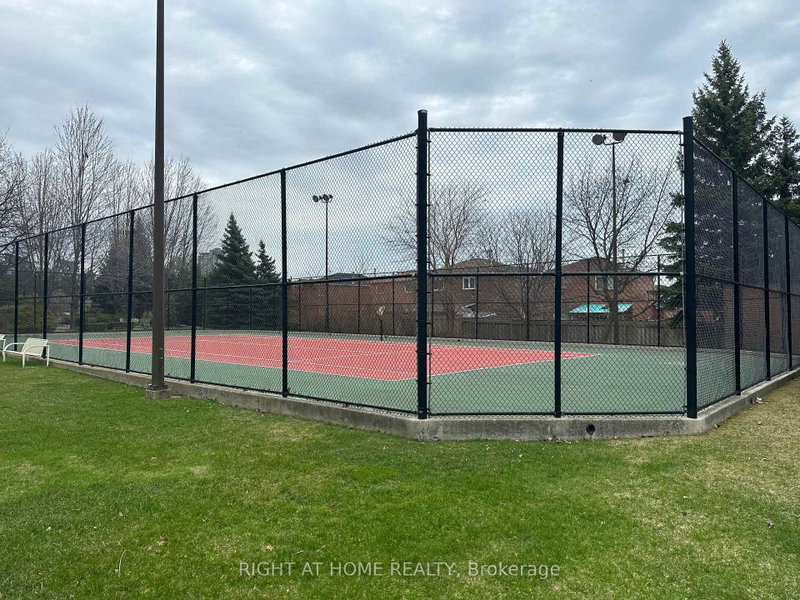 300 Webb Mississauga,ON L5B 3W3 — Photo 24
