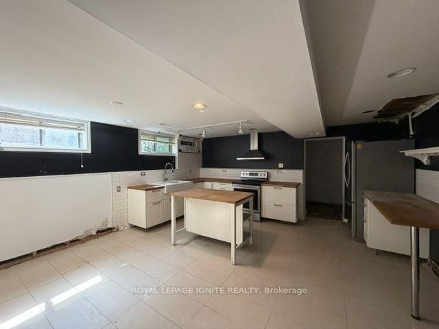 11 Fulwell Crescent • Toronto, ON photo 26