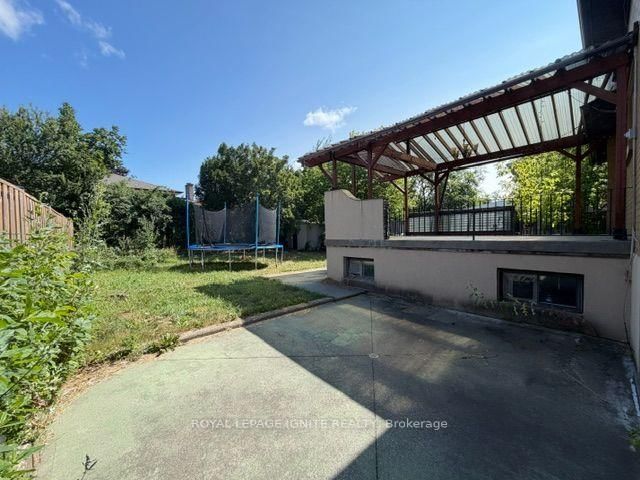11 Fulwell Crescent • Toronto, ON photo 40